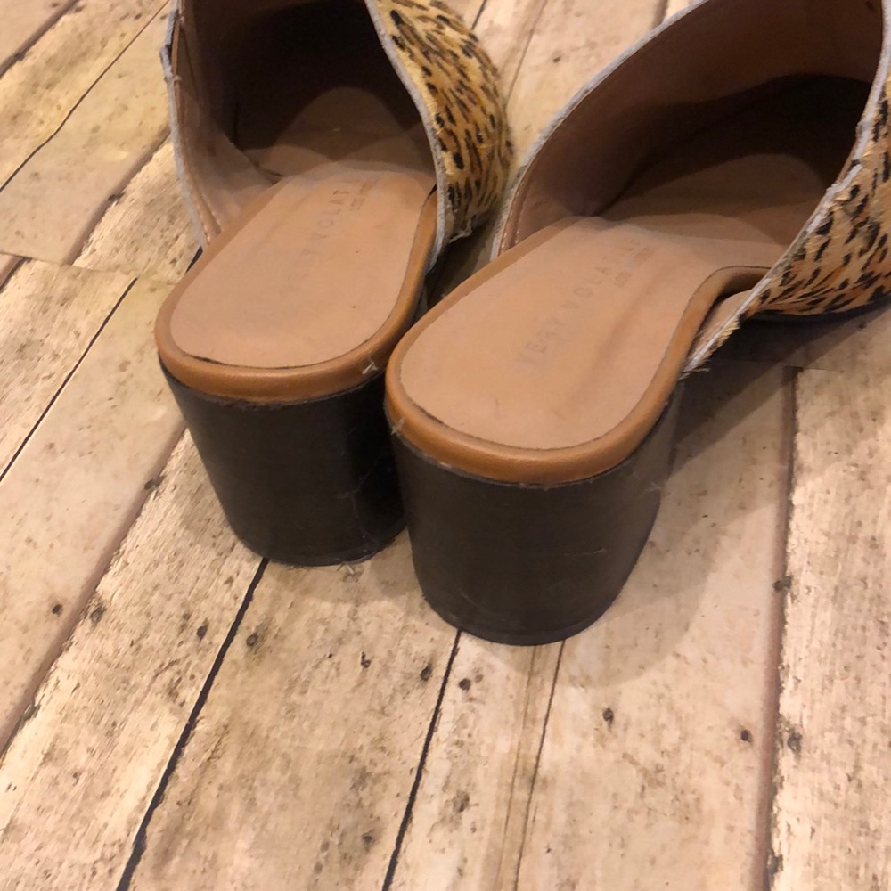 Leopard heeled mules - Picture 3 of 3